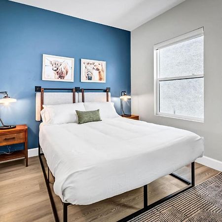 Single Bedroom - Queen Size. Heart Of Downtown ビスタ エクステリア 写真